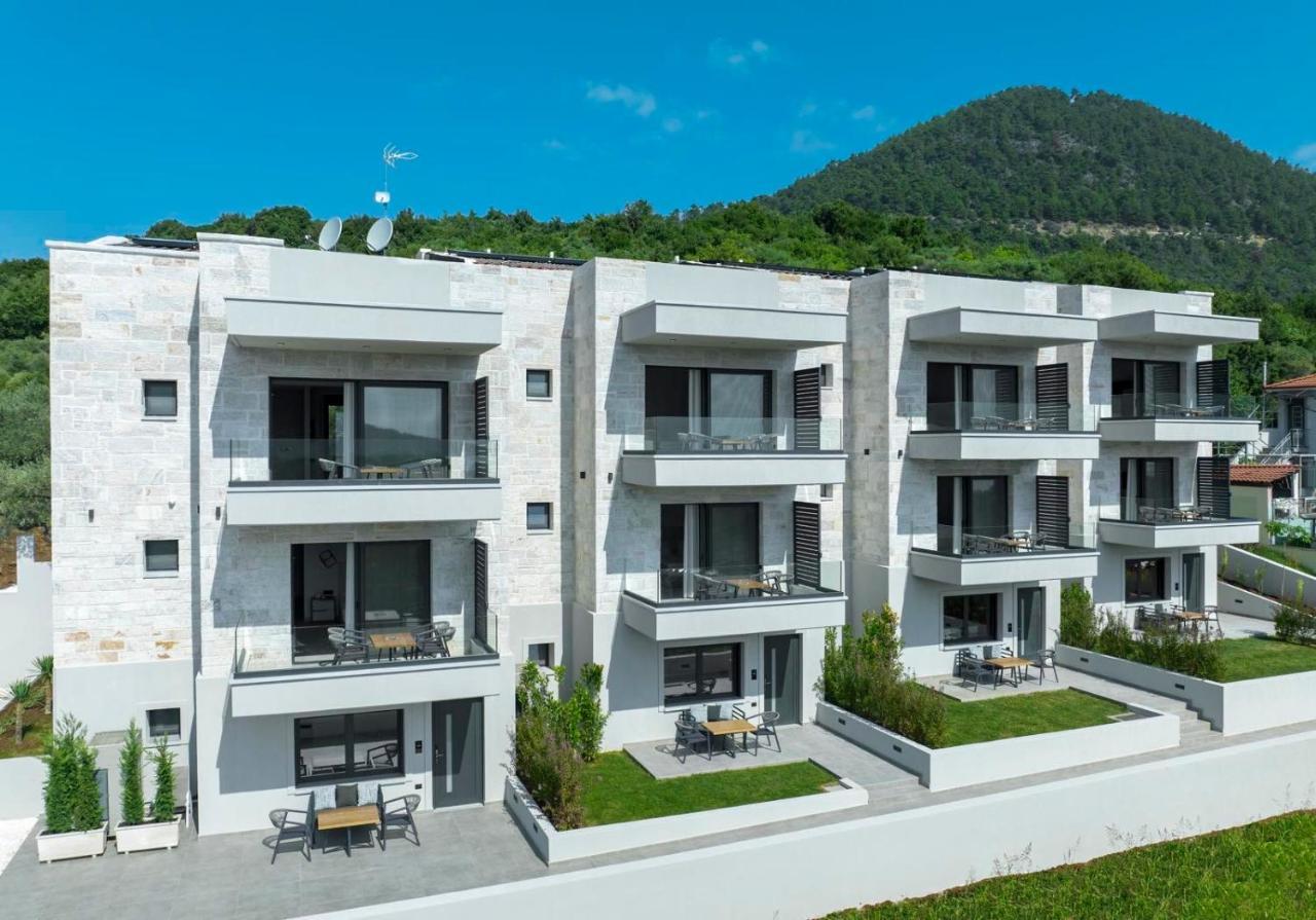 Toska Tower Aparthotel Chrysi Ammoudia Exterior foto